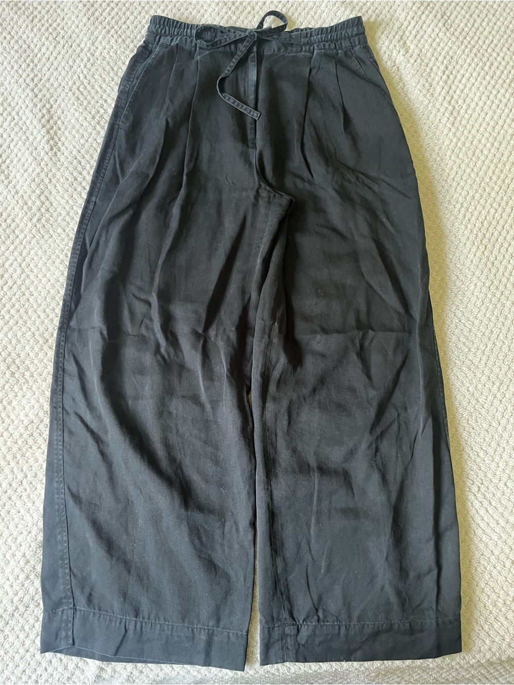 Club Monaco Black Elastic Waist %100 lyocell Trousers